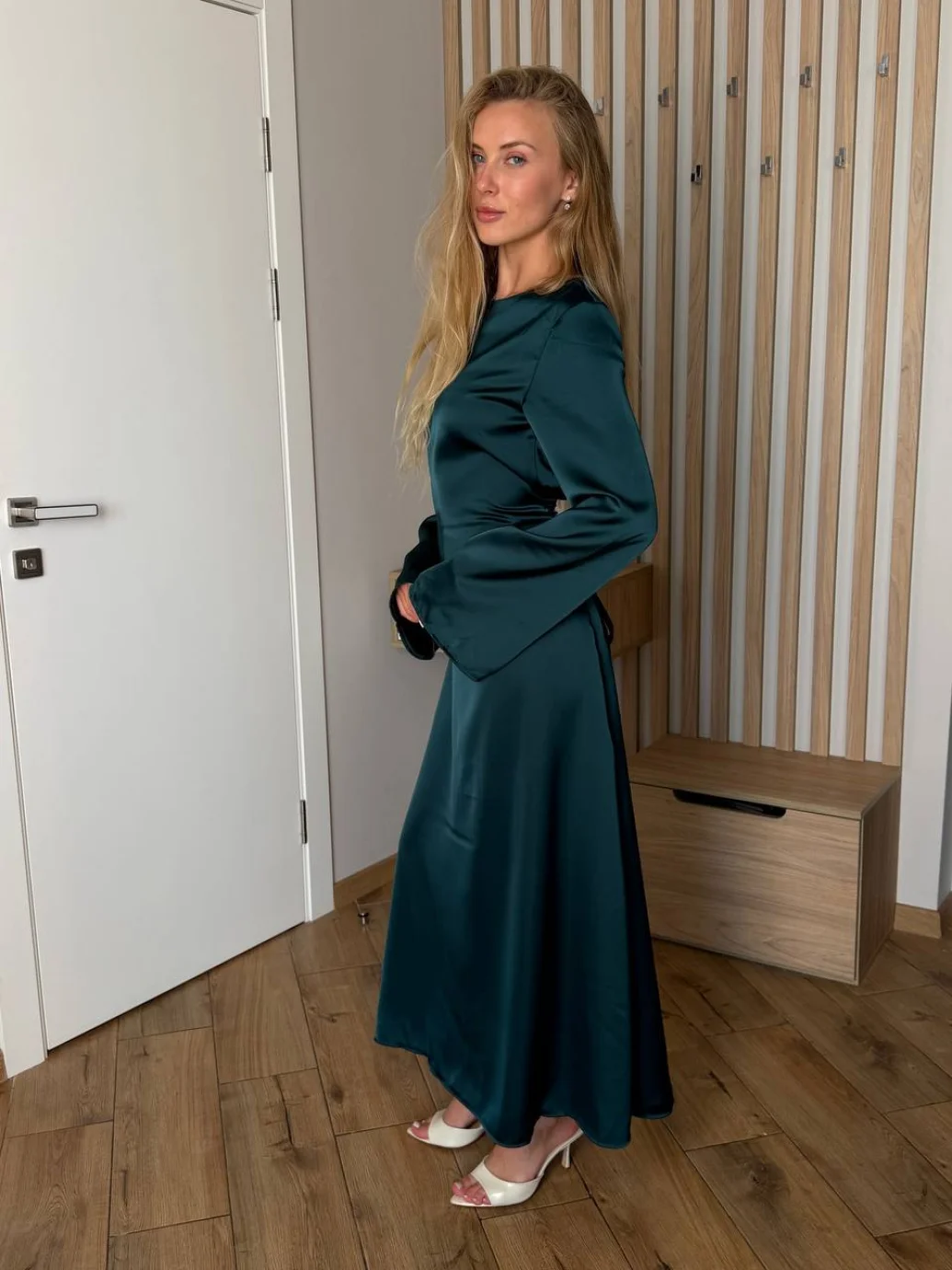 Сукня максі на зав'язках даблшовк смарагдова 10111